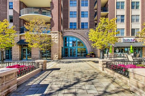 Tiny photo for 44 N VAIL Avenue #513, Arlington Heights, IL 60005 (MLS # 12520403)