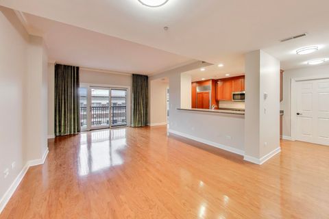 Tiny photo for 44 N VAIL Avenue #513, Arlington Heights, IL 60005 (MLS # 12520403)