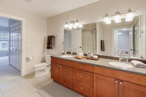 Tiny photo for 44 N VAIL Avenue #513, Arlington Heights, IL 60005 (MLS # 12520403)