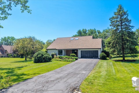 Tiny photo for 13 Chipping Campden Drive, South Barrington, IL 60010 (MLS # 12753601)