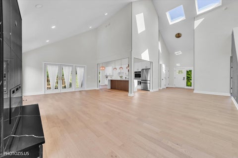 Tiny photo for 13 Chipping Campden Drive, South Barrington, IL 60010 (MLS # 12753601)