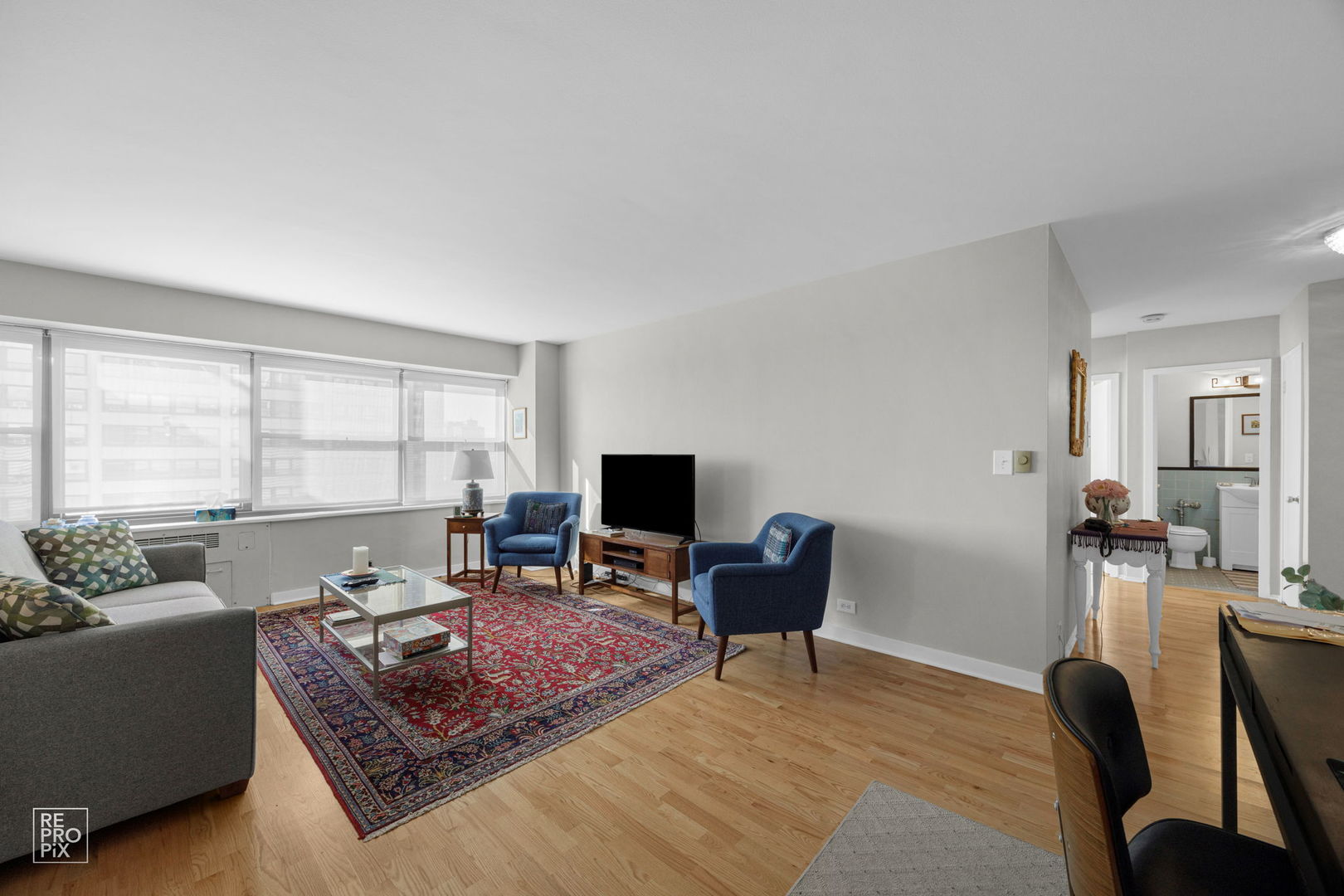 4200 N Marine Drive 902