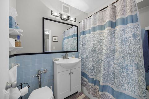 Tiny photo for 4200 N Marine Drive #902, Chicago, IL 60613 (MLS # 12479961)