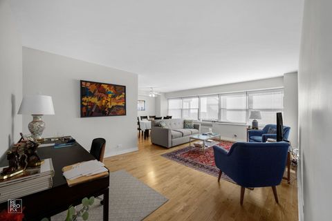 Tiny photo for 4200 N Marine Drive #902, Chicago, IL 60613 (MLS # 12479961)