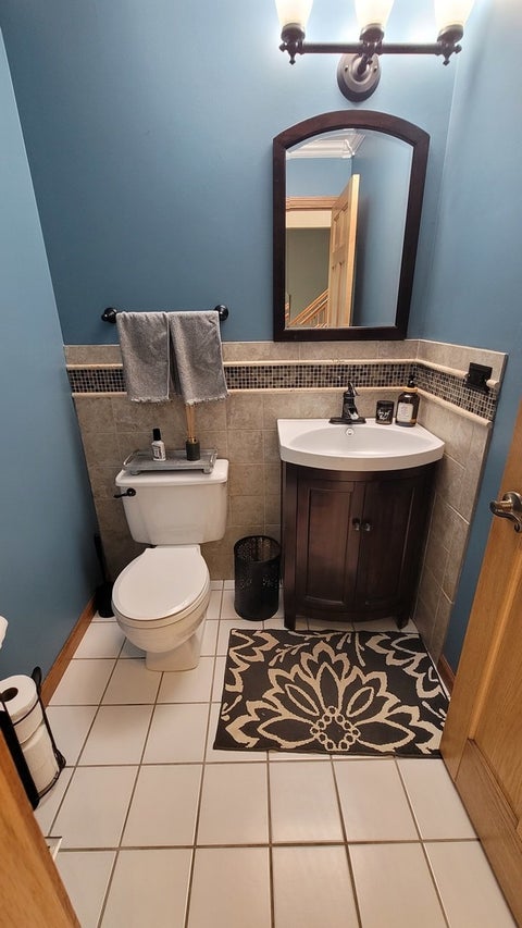 Tiny photo for 3885 Thornberry Way, Lake In The Hills, IL 60156 (MLS # 12707442)