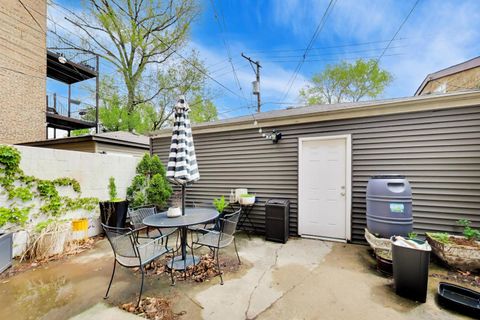 Tiny photo for 1247 N Rockwell Street #1, Chicago, IL 60622 (MLS # 12616338)