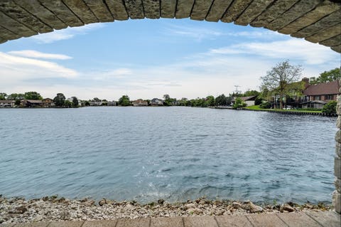 Tiny photo for 9609 Reding Circle, Des Plaines, IL 60016 (MLS # 12665385)
