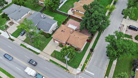 Tiny photo for 1401 N 5th Avenue, Melrose Park, IL 60160 (MLS # 12428846)