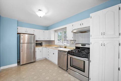 Tiny photo for 1401 N 5th Avenue, Melrose Park, IL 60160 (MLS # 12428846)