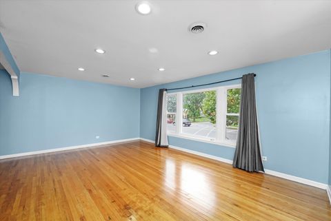 Tiny photo for 1401 N 5th Avenue, Melrose Park, IL 60160 (MLS # 12428846)