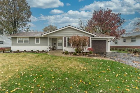 A home in Elk Grove Village