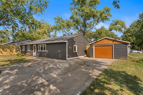 Tiny photo for 2424 E WASHINGTON Drive, Urbana, IL 61802 (MLS # 12753005)