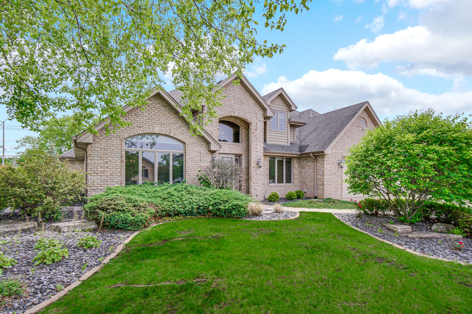 17123 Pointe Drive