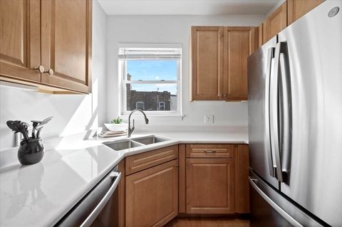 Tiny photo for 4838 N Magnolia Avenue #3A, Chicago, IL 60640 (MLS # 12594051)