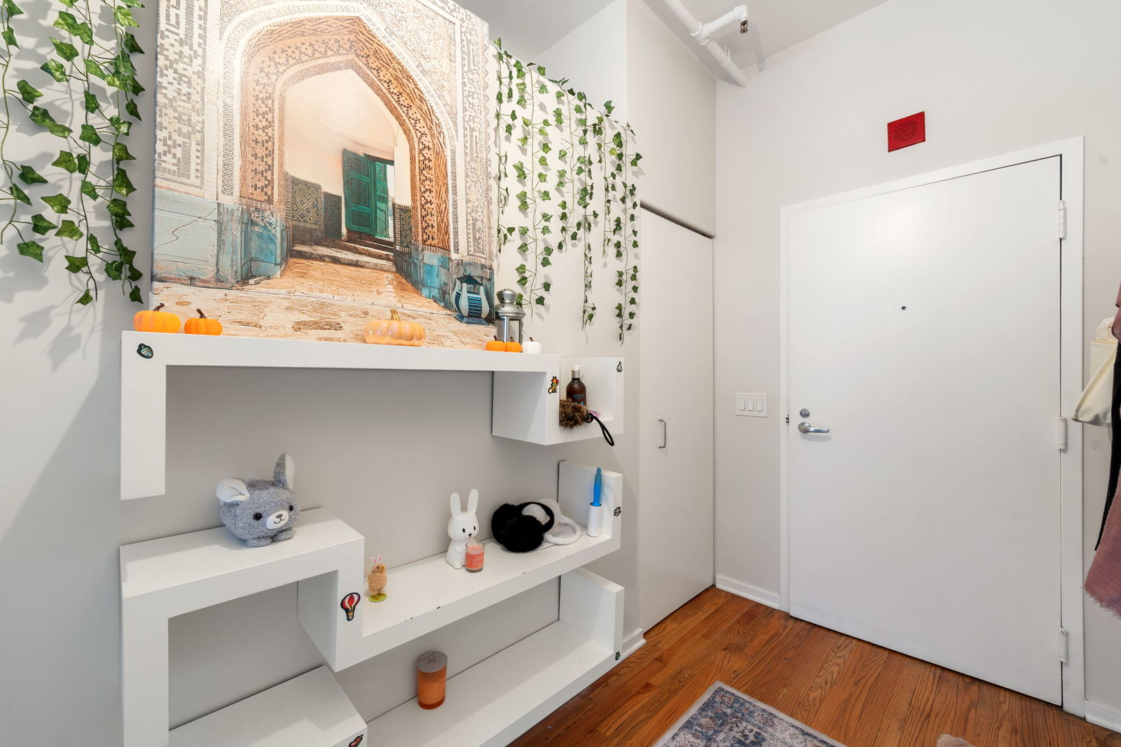 6 E Monroe Street 1403