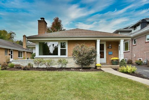 Tiny photo for 314 N Elm Avenue, Elmhurst, IL 60126 (MLS # 12478365)