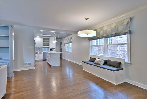 Tiny photo for 314 N Elm Avenue, Elmhurst, IL 60126 (MLS # 12478365)