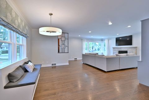 Tiny photo for 314 N Elm Avenue, Elmhurst, IL 60126 (MLS # 12478365)