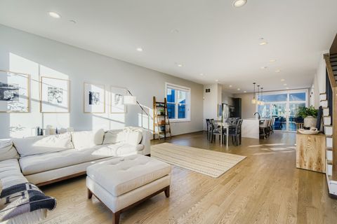 Tiny photo for 4446 S Drexel Boulevard #B, Chicago, IL 60653 (MLS # 12561048)