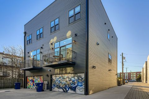 Tiny photo for 4446 S Drexel Boulevard #B, Chicago, IL 60653 (MLS # 12561048)