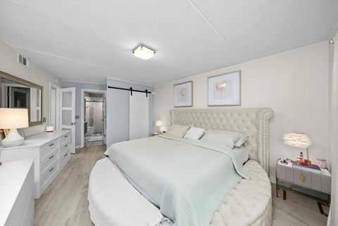 Tiny photo for 8540 W Foster Avenue #605, Norridge, IL 60706 (MLS # 12486809)