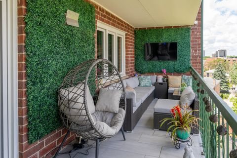 Tiny photo for 8540 W Foster Avenue #605, Norridge, IL 60706 (MLS # 12486809)