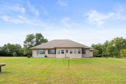 Tiny photo for 2745 S Hieland Road, St. Anne, IL 60964 (MLS # 12434225)