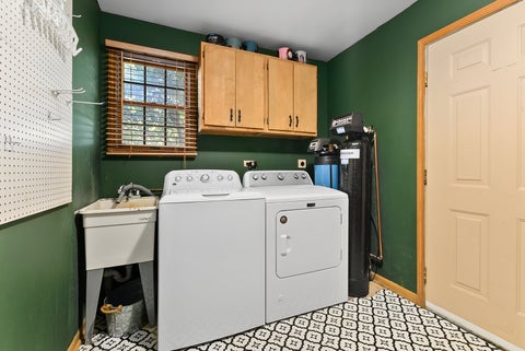 Tiny photo for 1345 Edmonds Avenue, New Lenox, IL 60451 (MLS # 12777595)
