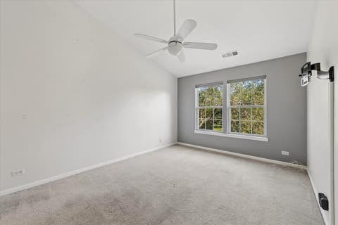 Tiny photo for 132 White Branch Court, Buffalo Grove, IL 60089 (MLS # 12718952)