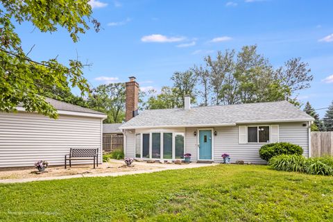 1N559 Newton Avenue Glen Ellyn IL 60137