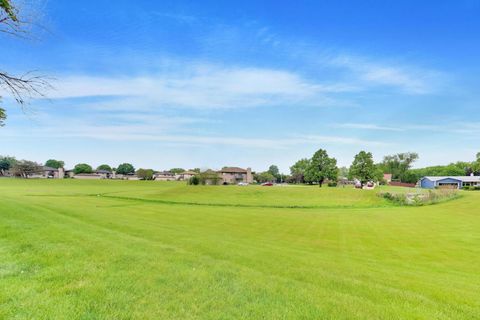 Tiny photo for 365 Stonington Place #365, South Elgin, IL 60177 (MLS # 12654618)