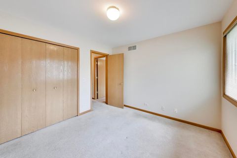 Tiny photo for 365 Stonington Place #365, South Elgin, IL 60177 (MLS # 12654618)