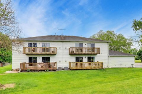 Tiny photo for 365 Stonington Place #365, South Elgin, IL 60177 (MLS # 12654618)