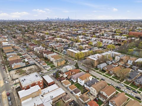Tiny photo for 5414 W Eddy Street, Chicago, IL 60641 (MLS # 12617532)