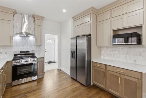 Tiny photo for 5414 W Eddy Street, Chicago, IL 60641 (MLS # 12617532)