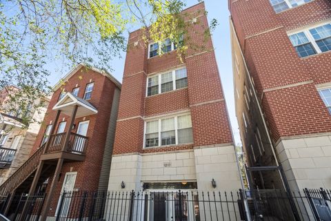 Photo of 1217 N HONORE Street #G, Chicago, IL 60622 (MLS # 12642228)