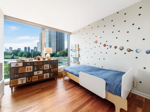 Tiny photo for 330 W Diversey Parkway #401, Chicago, IL 60657 (MLS # 12683244)