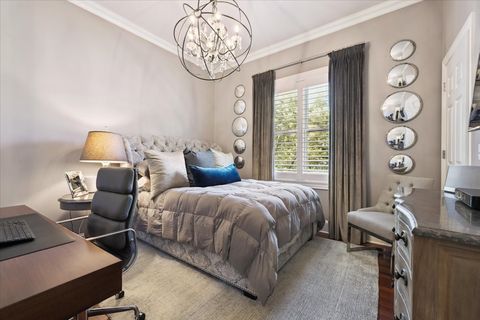 Tiny photo for 2820 N Sheffield Avenue #4N, Chicago, IL 60657 (MLS # 12494390)