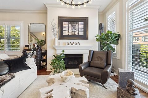 Tiny photo for 2820 N Sheffield Avenue #4N, Chicago, IL 60657 (MLS # 12494390)