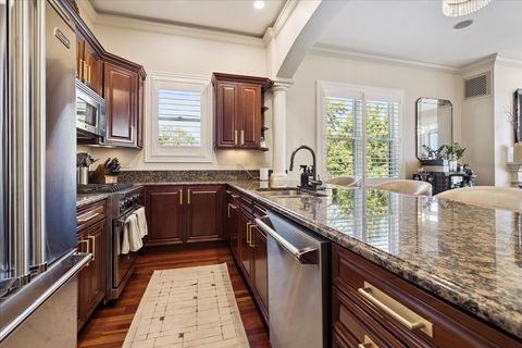 Tiny photo for 2820 N Sheffield Avenue #4N, Chicago, IL 60657 (MLS # 12494390)