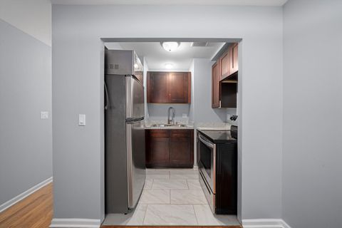Tiny photo for 327 S Wisconsin Avenue #5B, Oak Park, IL 60302 (MLS # 12490744)