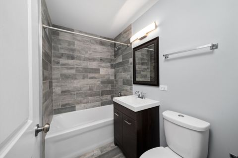 Tiny photo for 327 S Wisconsin Avenue #5B, Oak Park, IL 60302 (MLS # 12490744)