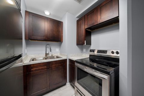 Tiny photo for 327 S Wisconsin Avenue #5B, Oak Park, IL 60302 (MLS # 12490744)