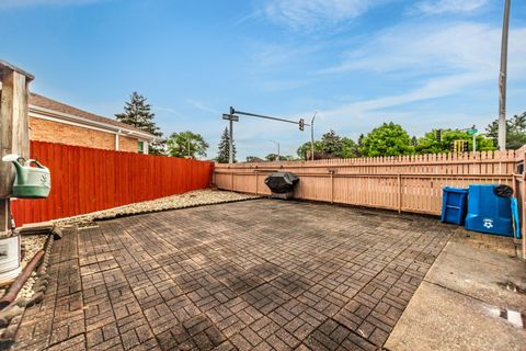 Tiny photo for 5938 W 83rd Street, Burbank, IL 60459 (MLS # 12464600)