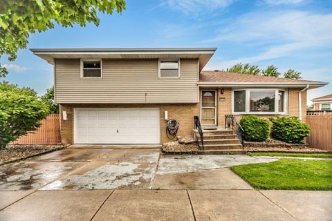Tiny photo for 5938 W 83rd Street, Burbank, IL 60459 (MLS # 12464600)