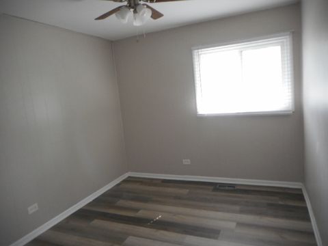 Tiny photo for 1860 Ashley Road, Hoffman Estates, IL 60169 (MLS # 12440978)