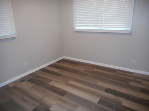 Tiny photo for 1860 Ashley Road, Hoffman Estates, IL 60169 (MLS # 12440978)