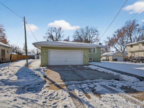 Tiny photo for 105 W Oak Street, Coal City, IL 60416 (MLS # 12529499)