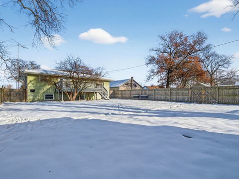 Tiny photo for 105 W Oak Street, Coal City, IL 60416 (MLS # 12529499)