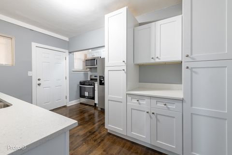 Tiny photo for 5148 N Monitor Avenue #301, Chicago, IL 60630 (MLS # 12517757)